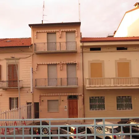 Massimo Βιαρέτζιο