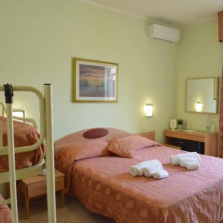 Massimo 3* Βιαρέτζιο