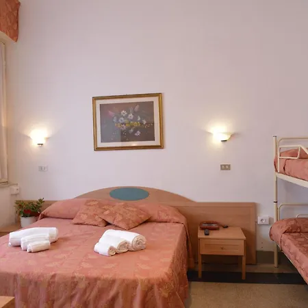 Ξενοδοχείο Massimo 3*