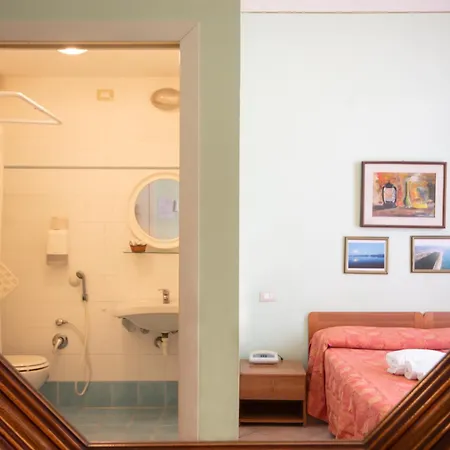 Massimo Hotel 3*
