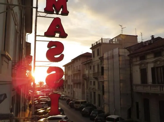 Massimo Βιαρέτζιο