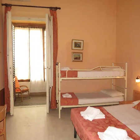 Hotel Massimo 3*